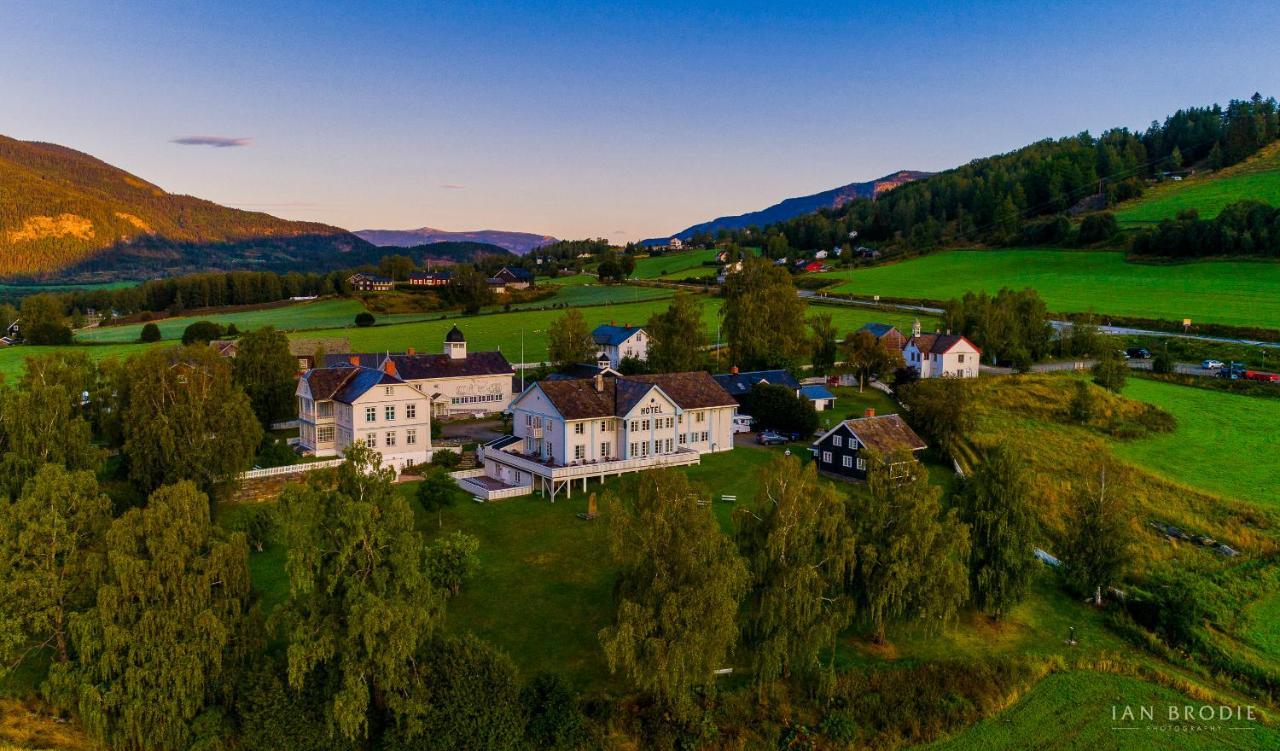 Hotel Dale Gudbrands Gard Sør-Fron Exterior foto